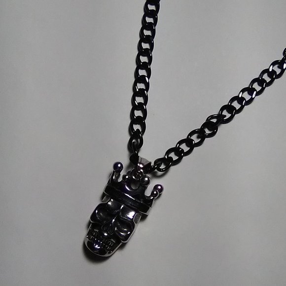 Gothic Silver-Plated Skull with Black Chain Choker/Necklace - Picture 6 of 10